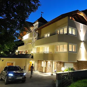 https://apart-garni-jungmann.ischgl-hotels.net